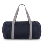 Bolsa deportiva plegable con bolsillo frontal y capacidad de 20L color azul oscuro cuarta vista
