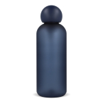 Botella antigoteo mate con tapón redondo y asa Sagaform 650ml color azul oscuro tercera vista