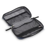 Bolsa organizadora de tecnología en plástico reciclado con cremallera color azul oscuro cuarta vista