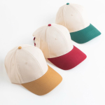 Gorra deportiva bicolor estructurada en 6 paneles de algodón 250 g/m2 vista 1