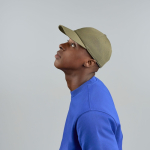 Gorra tipo dad hat ecológica de 5 paneles con visera ReTraze® vista 1