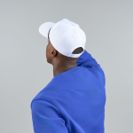 Gorra béisbol 5 paneles con cordón contraste y cierre snapback vista 2