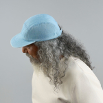 Gorra estilo camper de 5 paneles no estructurada con visera plana vista 2