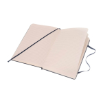 Libreta de formato grande con cierre elástico Moleskine hojas a rayas color azul cuarta vista