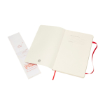 Libreta con nota ”en caso de pérdida” Moleskine Classic hojas a rayas color rojo oscuro tercera vista frontal