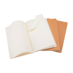 Libreta cartón costuras en lomo Moleskine Cahier Journal hojas lisas color marrón cuarta vista