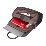 Mochila de piel elegante con estilo urbano Moleskine Classic 15” color negro tercera vista