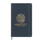 Libreta XL con tapa blanda vegana Moleskine Vegea Capri hojas a rayas color azul grisáceo