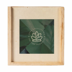 Set de barajas y dados en caja deslizante de madera personalizable color madera clara vista detalle 3