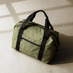 Bolsa de poliéster ideal para viajes o deporte con cinta para trolley color verde vista detalle 2