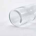 Botella de vidrio fabricada en Europa con tapa antifugas 500ml color transparente vista de detalle