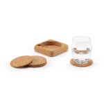 Set de posavasos de corcho natural redondos fabricado en Europa color natural vista de ambiente