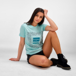 Camiseta de algodón orgánico ring-spun para mujer 165g/m² Copacabana color verde claro vista de ambiente