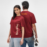 Camiseta de algodón orgánico unisex de punto acanalado 180g/m² Maya color burdeos segunda vista de ambiente