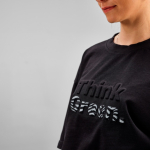 Camiseta de algodón orgánico unisex con corte oversize 240g/m² Paloma color negro segunda vista de ambiente