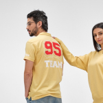 Polo de algodón orgánico unisex de manga corta 160g/m² Ipanema color amarillo vista de ambiente
