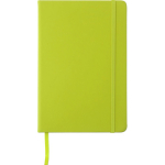 Libreta de PU reciclado con cierre elástico A5 y hojas a rayas color verde claro primera vista