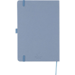 Cuaderno de tapa de cartón reciclado A5 con hojas a rayas color azul primera vista