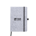 Libreta de fieltro reciclado con cierre elástico A5 hojas a rayas color gris vista de impresión