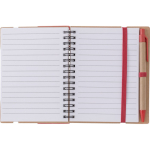 Libreta de papel reciclado con notas adhesivas, boli y hojas a rayas cuarta vista