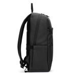Mochila de cuero sintético con cremalleras impermeables para PC 16” color negro tercera vista