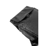 Mochila de cuero sintético con solapa ideal para portátiles de 16” color negro septima vista