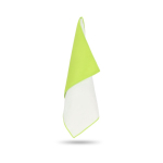Toalla de RPET con tecnología de secado rápido y bolsa 40x80cm color verde lima cuarta vista