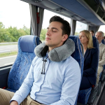 Almohada de viaje de espuma viscoelástica con funda fácil de guardar color gris octava vista