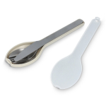 Set de 3 cubiertos de acero inox en estuche de plástico resistente color beige
