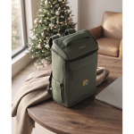 Mochila para portátil de PU con forro RPET con compartimento de 15'' color verde oscuro vista bodegón principal
