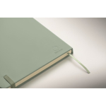 Libreta de tapa rígida de piel sintética reciclada A5 hojas a rayas color verde menta vista fotografía cuarta vista