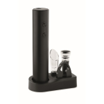 Set de vino de plástico con abridor eléctrico y accesorios en base color negro