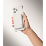 Set de viaje con powerbank magnético 5.000mAh y cargador USB-C color blanco vista fotografía quinta vista