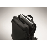 Mochila para portátil de nylon repelente al agua y compatible con 16” color negro vista fotografía tercera vista