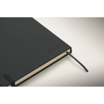 Set de libreta de PU formato A5 con bolígrafo azul y hojas a rayas color azul marino vista fotografía cuarta vista