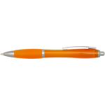 Bolígrafo de plástico reciclado con empuñadura tinta negra color naranja segunda vista frontal