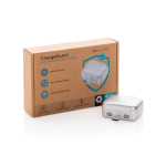 Adaptador carga inteligente USB-C protección sobrecarga 140W color plateado vista con caja