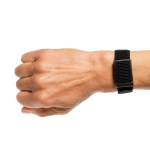 Pulsera de salud ultradelgada con app y resistencia agua 1ATM color negro cuarta vista