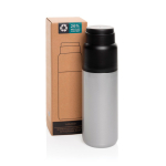 Termo con taza integrada antigoteo y aislamiento al vacío 500ml color plateado vista con caja
