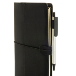 Libreta recargable con bolsillos y cierre elástico PU A5 hojas a rayas color negro séptima vista