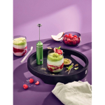 Set de matcha en caja con vaso vidrio y espumador 250ml AdHoc Chado color verde vista de ambiente