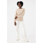 Sudadera unisex cuello redondo y felpa modern fit 340 g/m2 Iqoniq Torla color camel vista con modelo