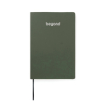 Cuaderno de tapa blanda con papel reciclado A5 hojas a rayas color verde vista con logo