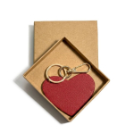 Llavero de PU en forma de corazón con caja de presentación incluida color rojo segunda vista