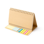 Libreta planificador de cartón reciclado y cubierta rígida con anillas color natural primera vista de uso