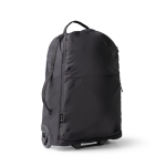 Trolley de nylon reciclado con compartimentos organizados y asas color negro tercera vista de uso