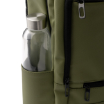 Mochila ejecutiva de piel sintética con doble bolsillo acolchado 17” color verde oscuro vista detalle 3