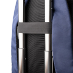 Mochila de poliéster reciclado con solapa con hebillas 15” color azul marino vista detalle 5