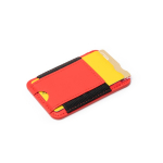 Tarjetero magnético de piel sintética con dos compartimentos color rojo primera vista de uso