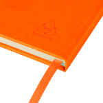 Libreta tapa de PU reciclado con marcapáginas A5 y hojas a rayas color naranja quinta vista